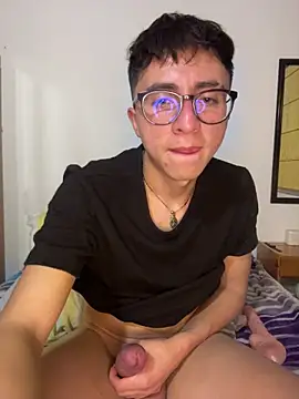 CamiRojas_boy webcam