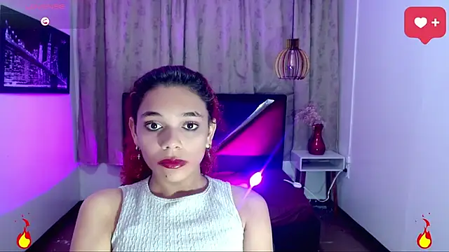 luisa__torres webcam