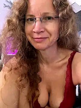 annikarose - Pärchen auf stripchat, spricht Deutsch