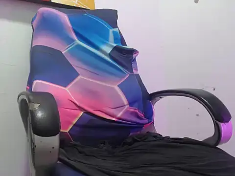 Estebanbigcock23 webcam