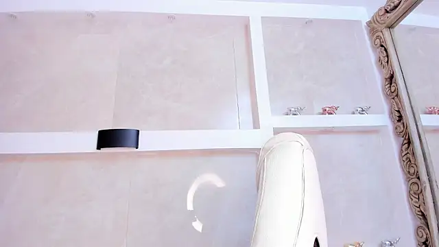 juliana_smithh webcam