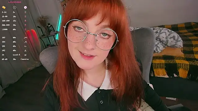 Alice_CutePerv webcam