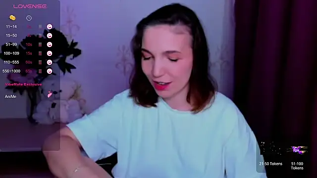 KindHazelHere_ webcam