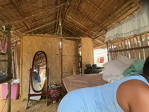 Juliet_official_pro webcam