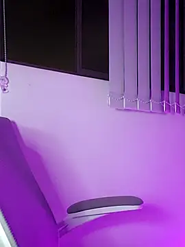 lilaa_sky webcam