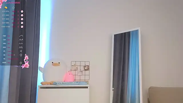roxydolll - Roxydolll's free webcam - UK Sex Cams