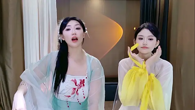 Banana-Milk69 webcam
