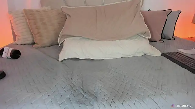 _luuciana_ webcam