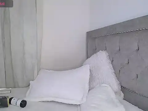 Nicoleee__28 webcam