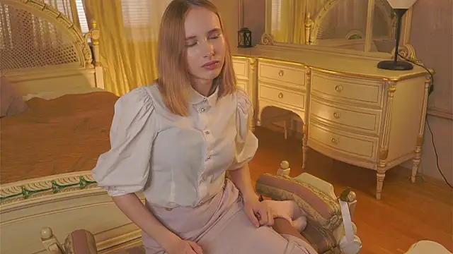 Watch HelaineLube live on EroticFlix - High definition streams