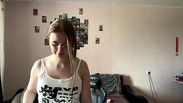 KrystalCarabine webcam