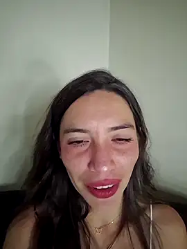 loveuu-bae webcam