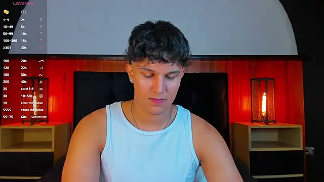 Leo_Savage_ webcam