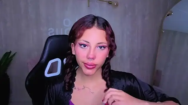 zoe_ch_ webcam stripchat model stream image