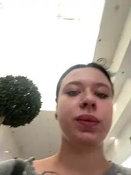 AlishaOfThorns webcam