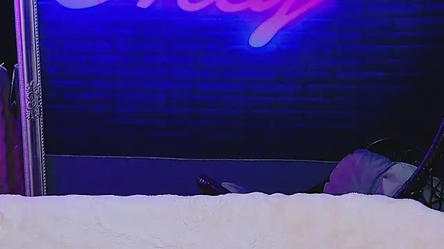 AlessiaCroft webcam