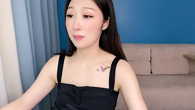 ella55-- webcam