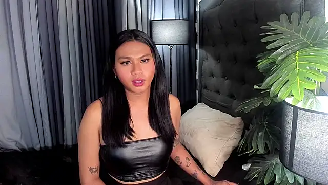 asianhugecockjulia webcam