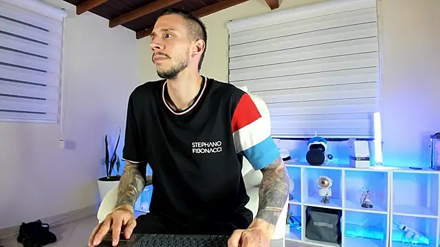 j_king__ - J_king__'s free webcam - UK Sex Cams