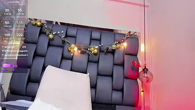 Isabella_falcon webcam