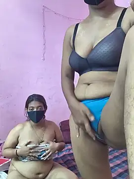 Watch Loving_Naughtycouple live on EroticFlix - High definition streams