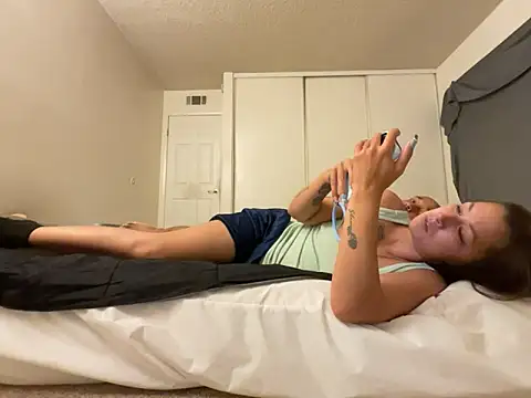 Baybeecakes webcam