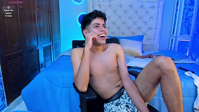 hunterwest06 webcam