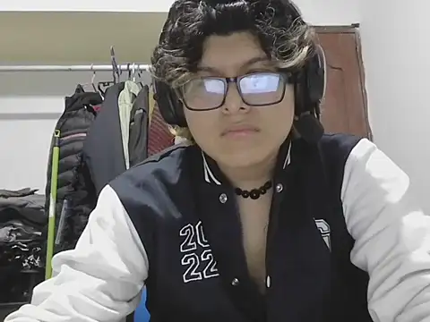 layom_21 webcam