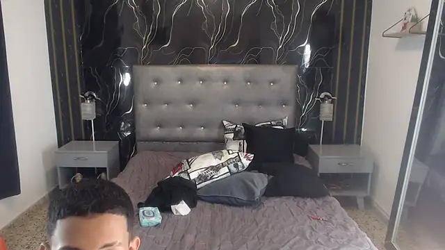 PhillipCoxx webcam