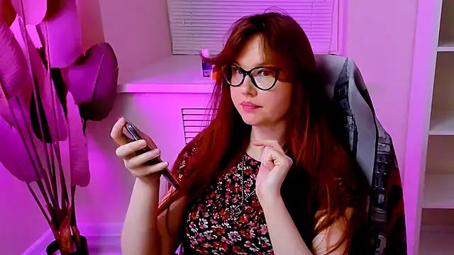 CarolGiggly webcam