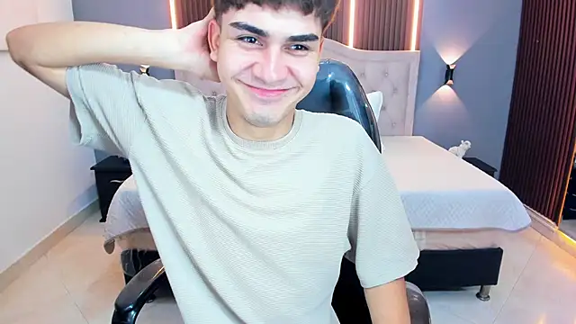 Tommy18__ webcam
