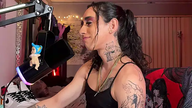 xoFrankie webcam