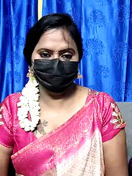 Meera_mia webcam
