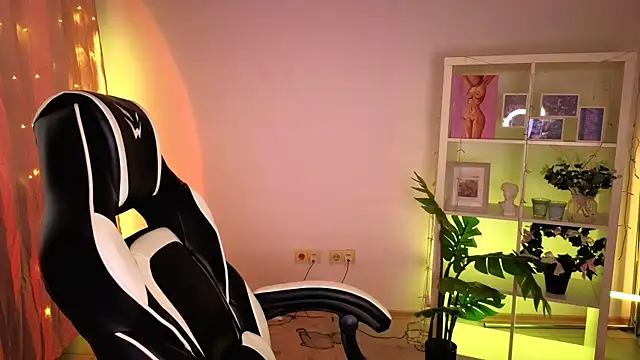 ElenaMonroe webcam
