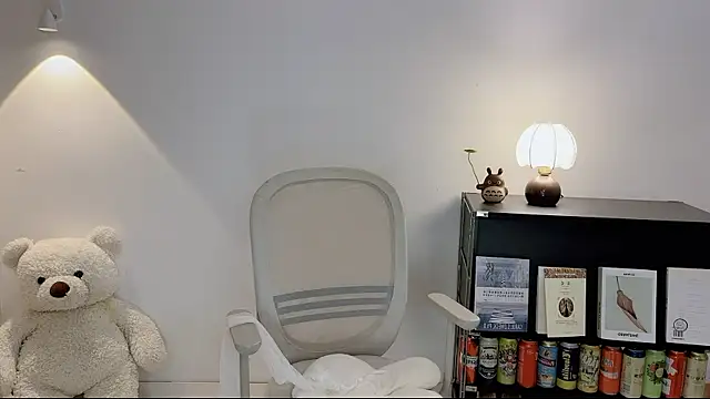 Onechestnut webcam