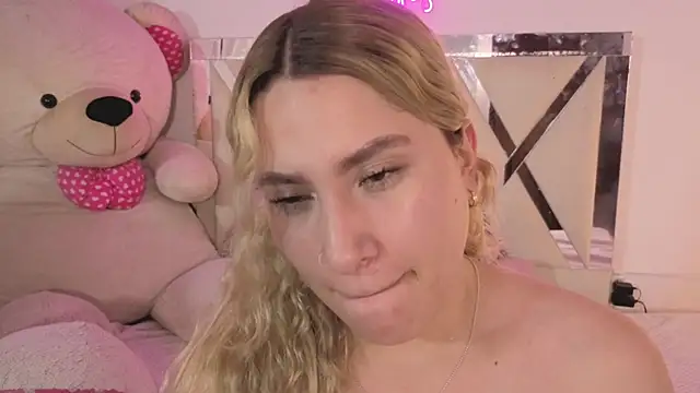 saaya_tay