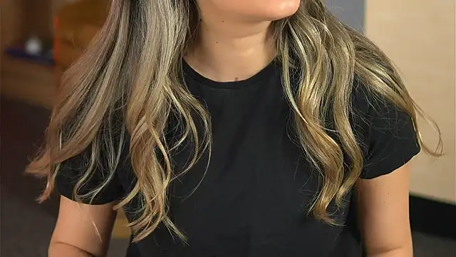 KellyMathews live sex cam