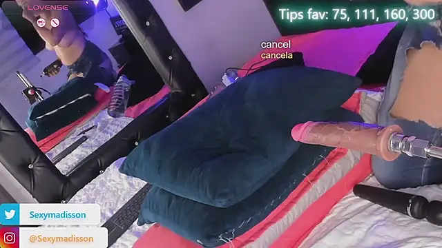 MADISSONLOVE_ webcam