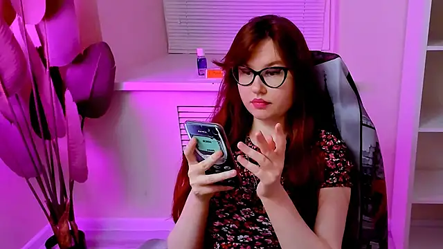 CarolGiggly webcam