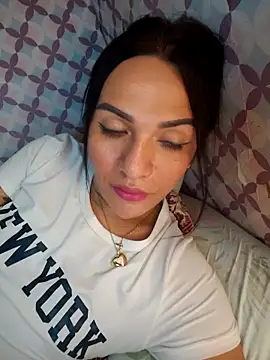 Yourbabyshane webcam