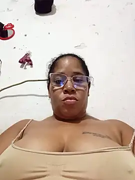 Big_ass_submissive webcam