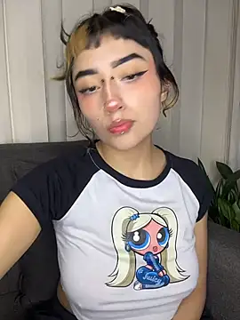 baby_akuma webcam