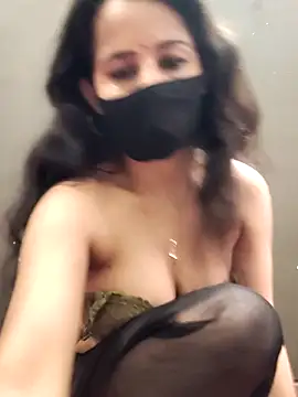 Kanika_76 webcam