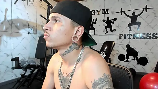 Valentino_Knox webcam