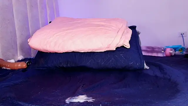 _ebony-queen_ webcam