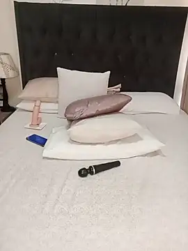 Creamy_Chocolatex webcam