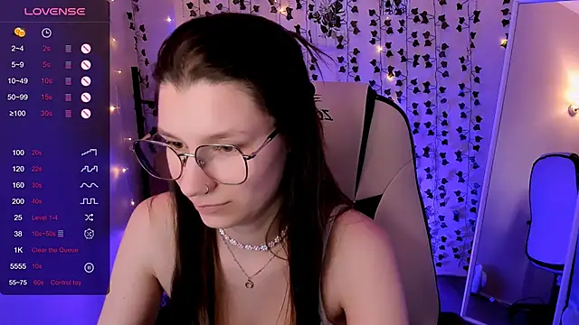 LinaBlossom_ webcam
