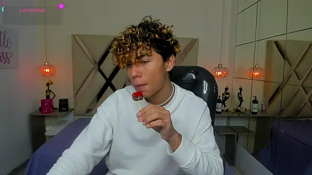 Anyelo_Twink webcam