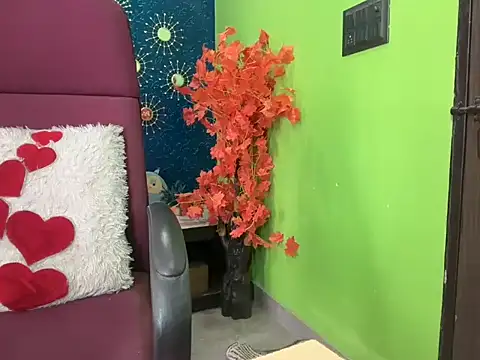 Naughty_Niharikaa webcam