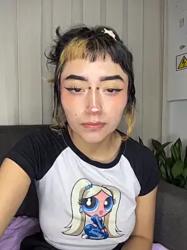 baby_akuma webcam